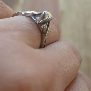 14k white gold diamond ring